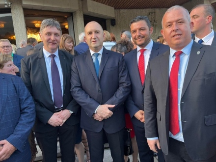 Пещерският кмет Йордан Младенов е гост на приема на президента Румен Радев за 24 май